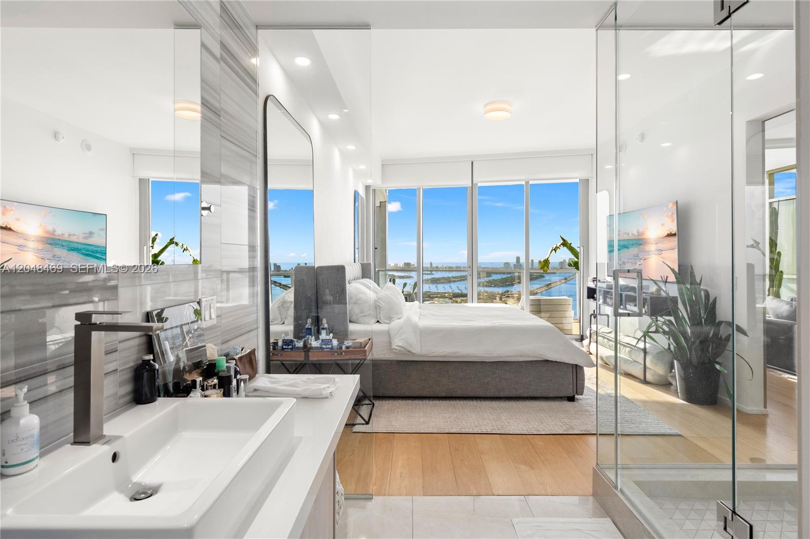 Building Photo - 1100 Biscayne Blvd