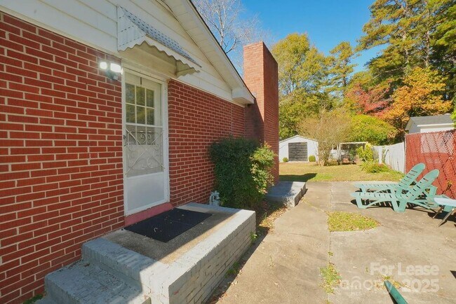 Building Photo - 1632 Kimberly Dr