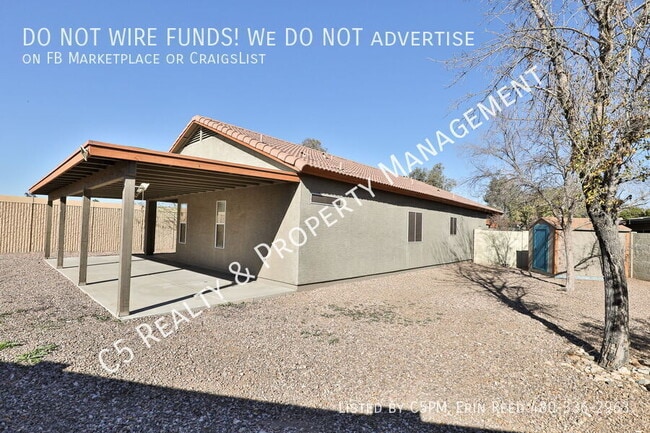Building Photo - 3335 E Yucca St