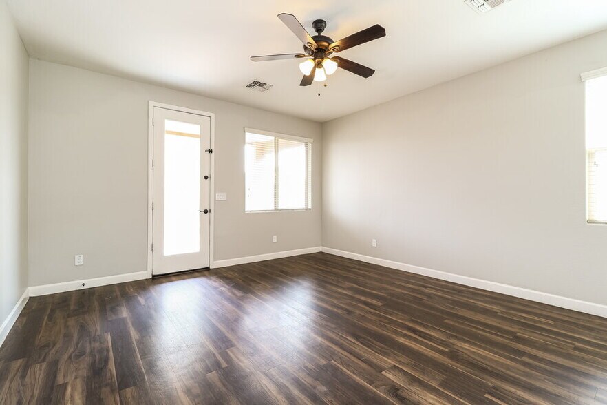 Building Photo - 28697 N Roselite Ln