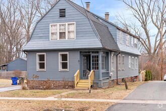 Building Photo - 476 Main St