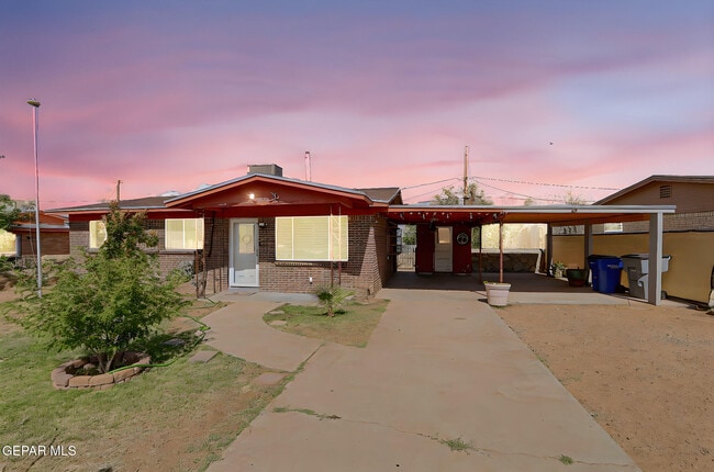 Building Photo - 10350 Kellogg St
