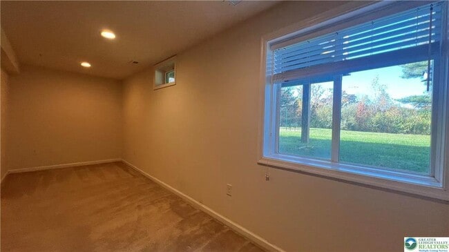 Building Photo - 1156 Westminster Dr