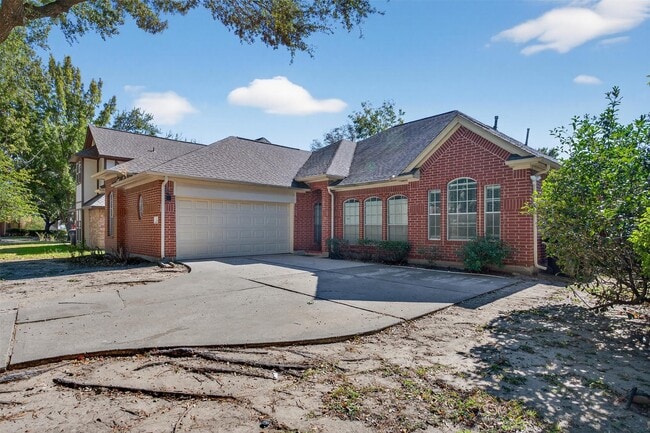 Building Photo - 4227 Meadowchase Ln