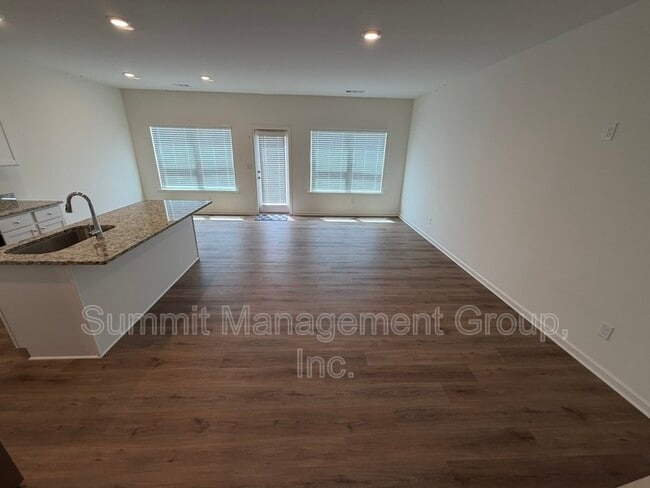 Building Photo - 1506 Aralynn Ct