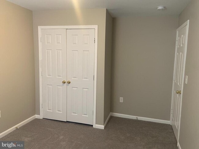 Building Photo - 2504 W Franklin St