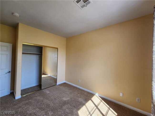 Building Photo - 1805 Grand Rodeo St
