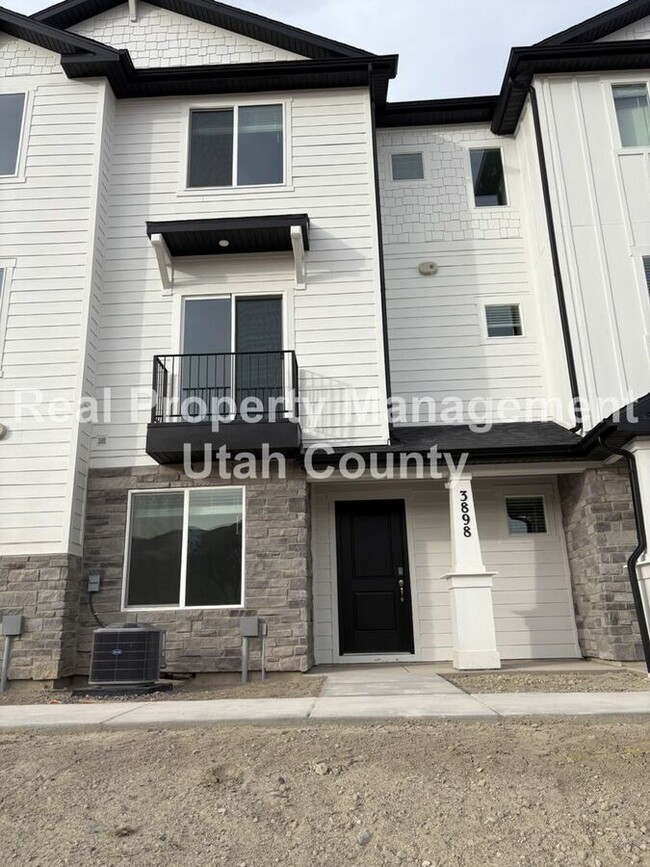 Building Photo - Half Off First Months Rent! Brand New Eagl...