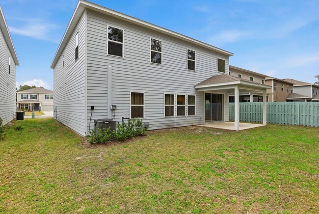 Building Photo - Finley Woods 4 bedroom 3 bath.