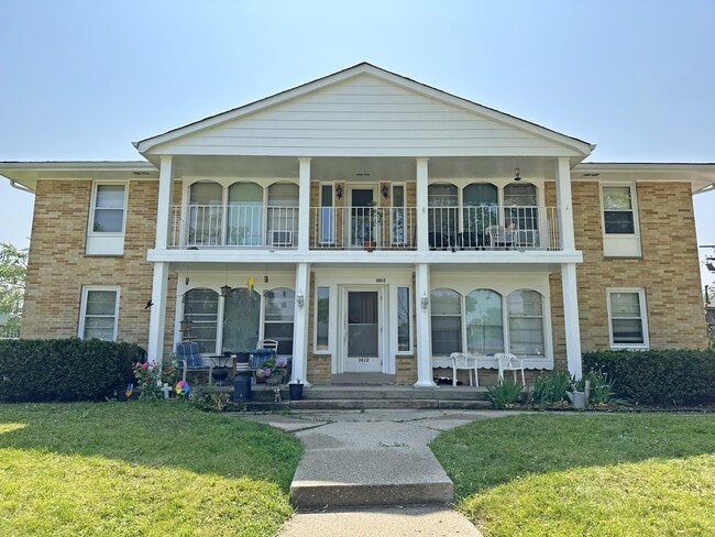 Building Photo - 3832 Wyoming Way