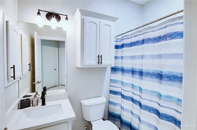Bathroom - 3119 Scotland Dr