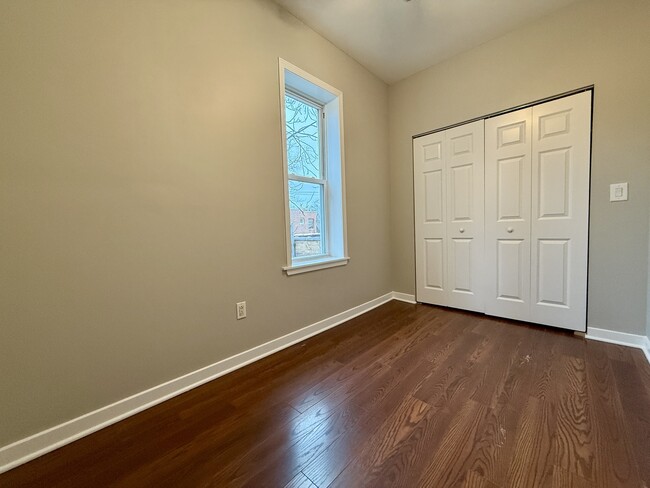 Building Photo - 3402 S Lituanica Ave