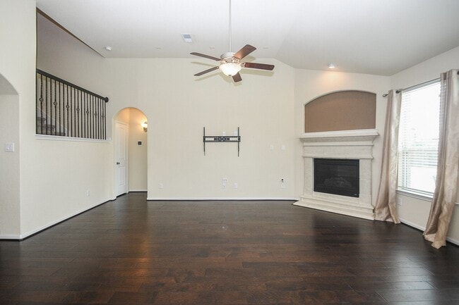 Building Photo - 4803 Terrance Fall