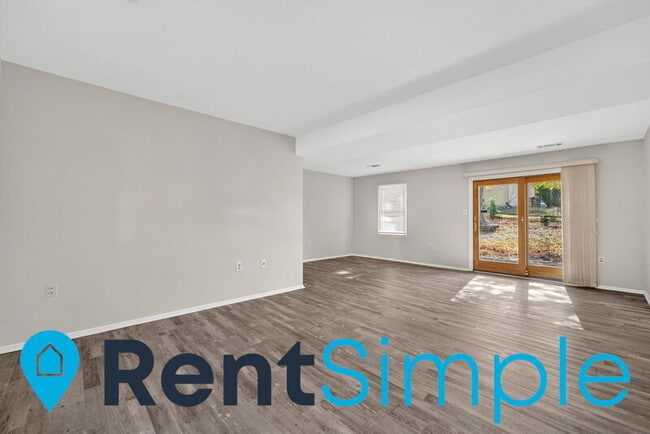 Building Photo - 12035 Stuart Ridge Dr