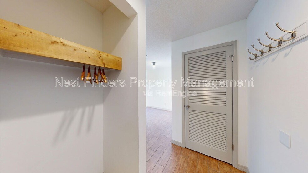 Building Photo - 10200 Belle Rive Blvd