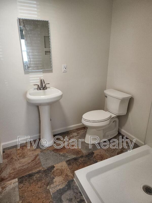 Building Photo - 464.5 Ohio St