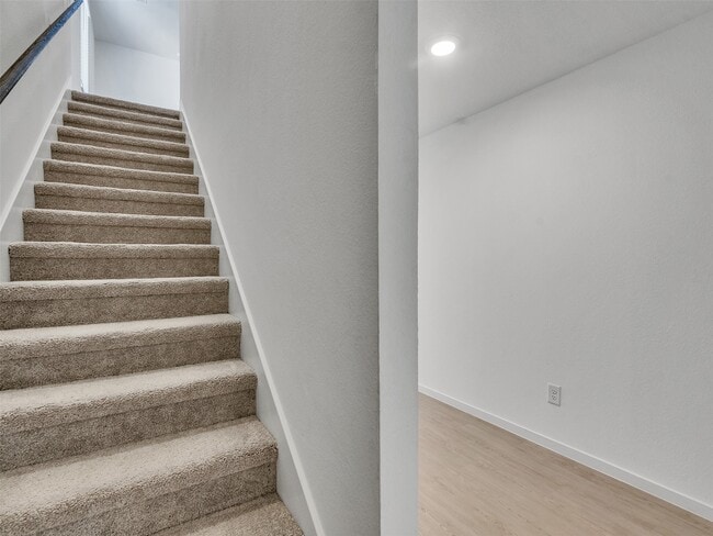 Building Photo - 12406 Lady Slipper Rd