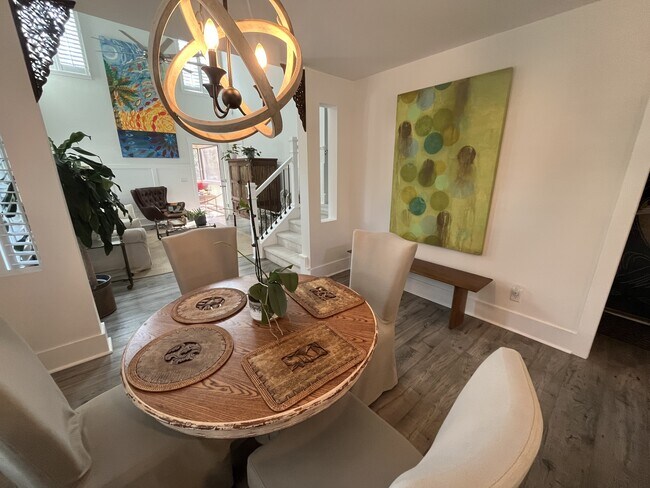 Building Photo - 16 Old Stoney Ln