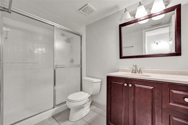 Building Photo - 3158 Coral Springs Dr