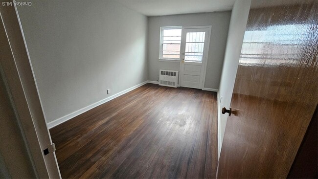 Building Photo - 25-31-31 42nd St