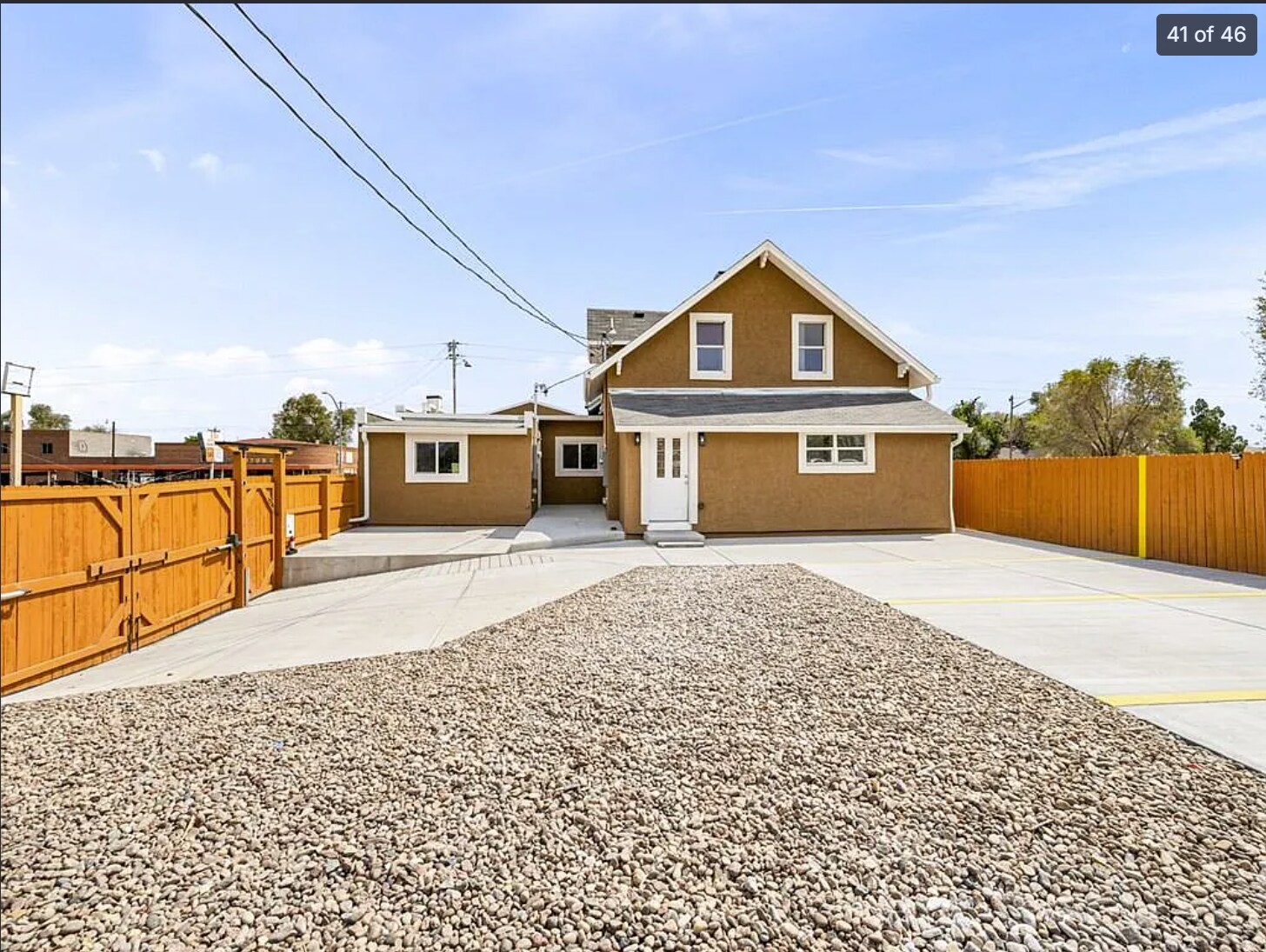 Building Photo - 1835 E 4th St