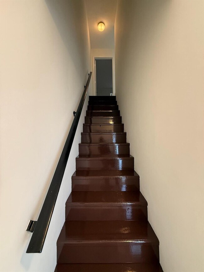 Building Photo - 3003 NW 5th Terrace