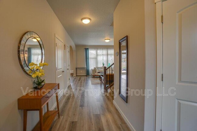 Building Photo - 14303 NE 107th St