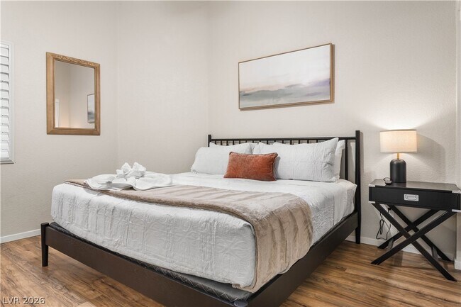 Building Photo - 5235 Zebra Ct