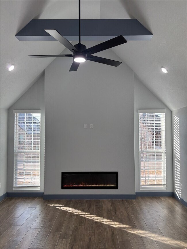 Building Photo - 3200 SW Lovely Ln