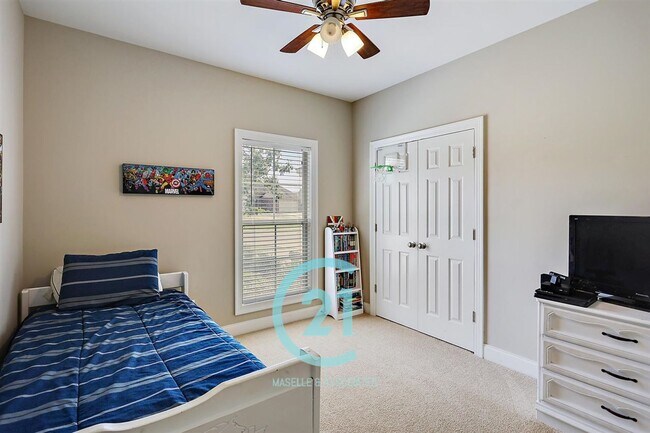 Building Photo - Beautiful 4 bedroom, 2 bathroom house in B...