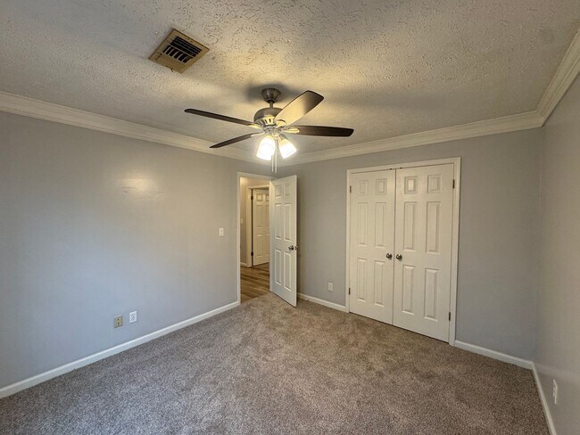 Building Photo - A Great Place to Call Home