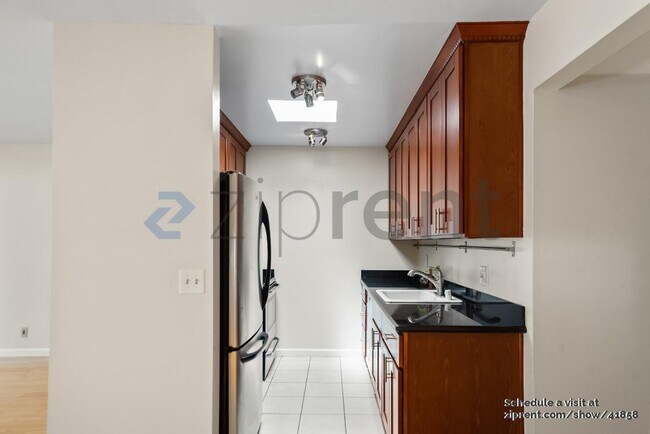 Building Photo - 500 W Middlefield Rd