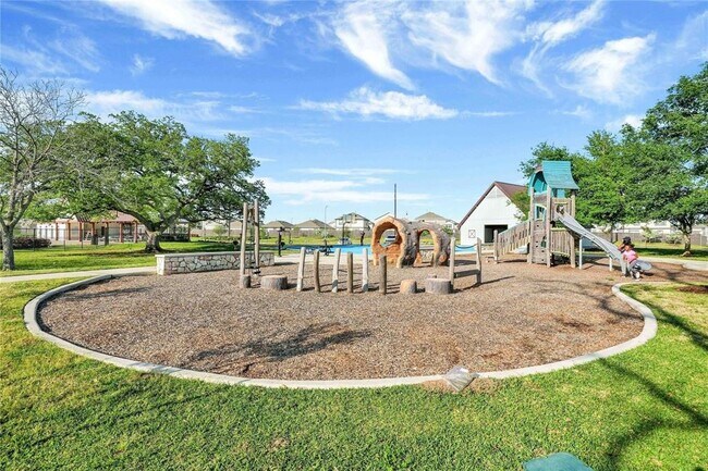 Building Photo - 23823 Escardilla Dr