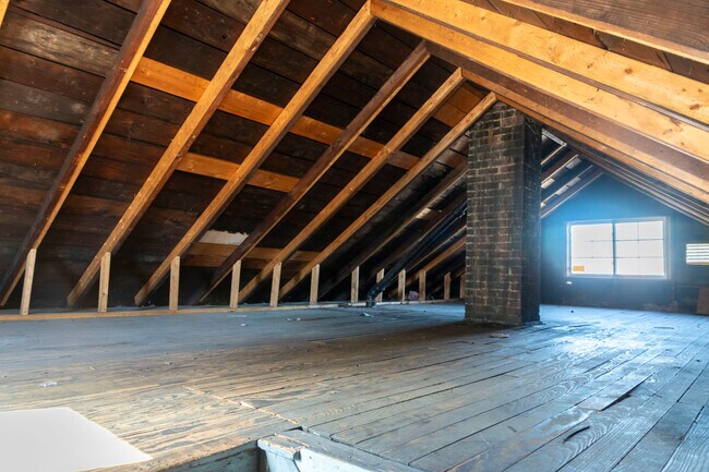 Building Photo - 2301 Hood Ave