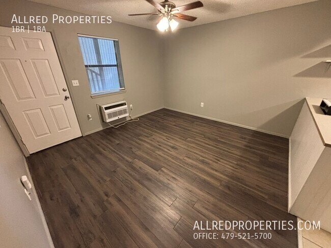 Building Photo - 1390 W Wedington Dr