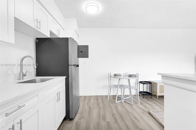 Building Photo - 13210 Memorial Hwy