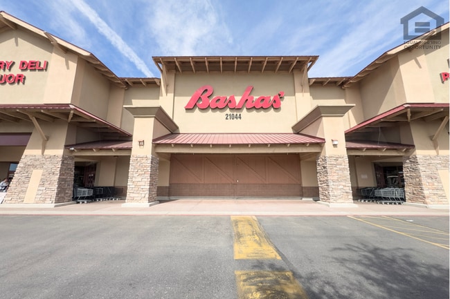 Building Photo - 40110 W Shaver Dr