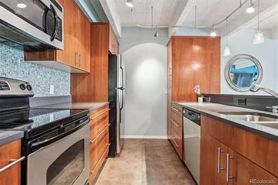 Building Photo - ***COMING SOON***  Stunning 12th-Floor 2 Bed, 2 Bath Condo in Governors Park!