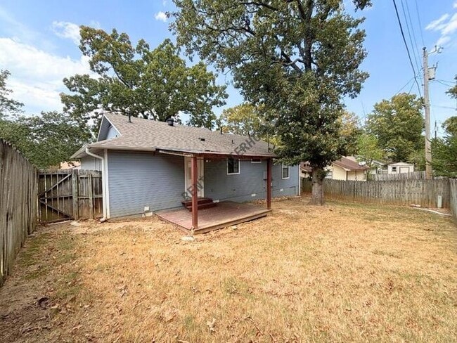Building Photo - 238 Briarpatch Ln