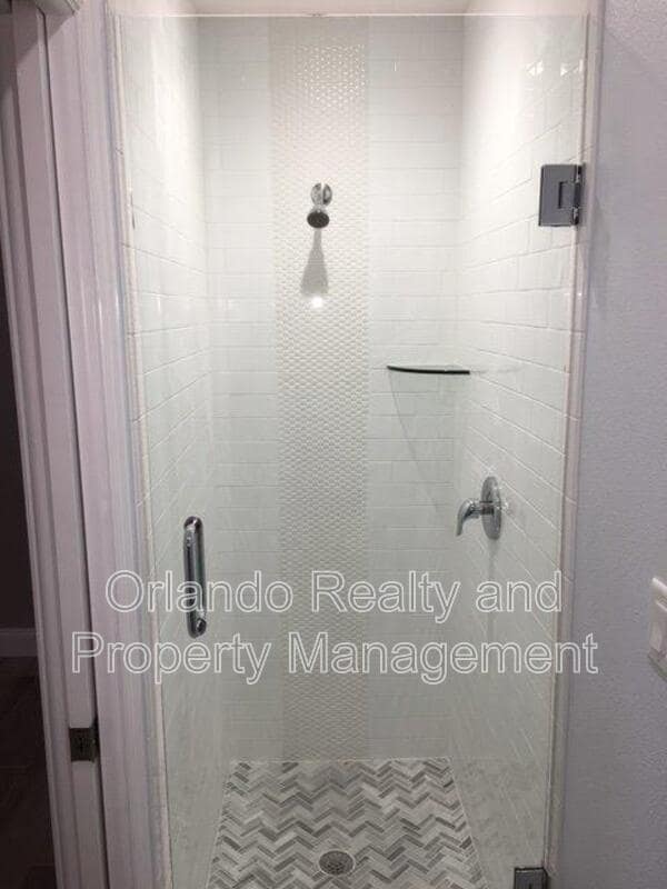 Building Photo - 2111 Biscayne Dr