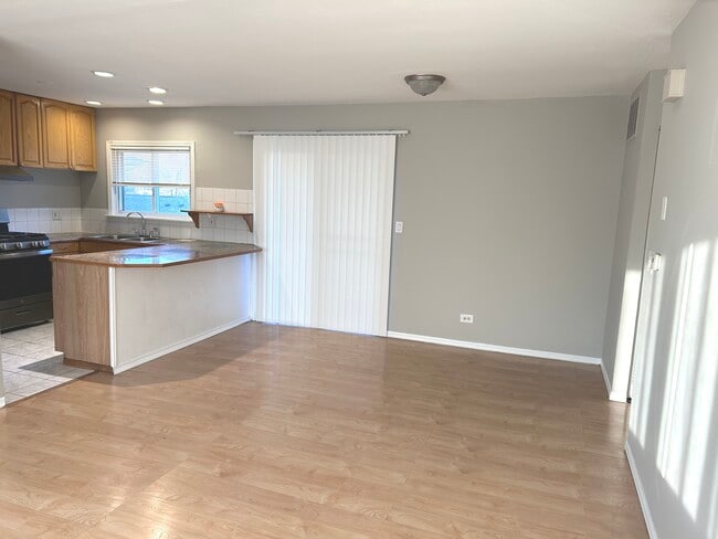 Building Photo - 1423 Fremont Dr