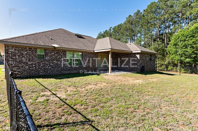 Building Photo - Elegant 4 Bed 3 Bath Cul-de-sac Home in Silverhill