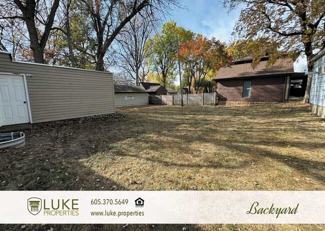 Building Photo - Four bedroom home for near Terrace Park in...