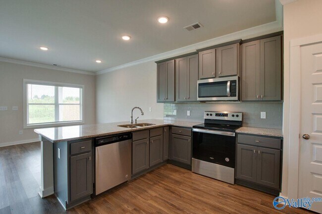 Building Photo - 7203 Chatfield Wy NW