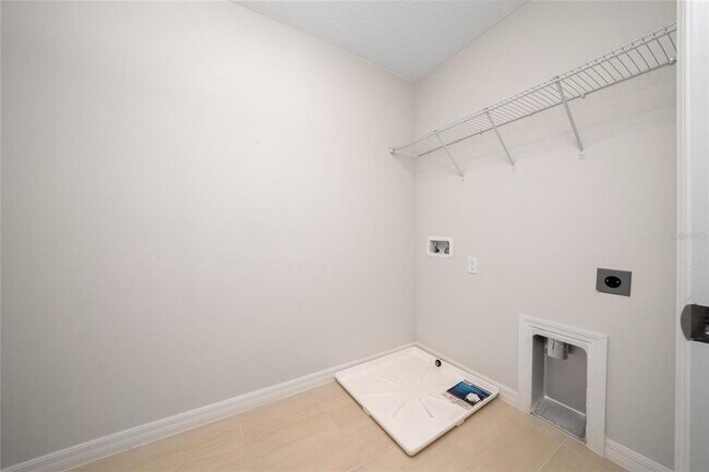 Building Photo - 2273 Mossy Vine Ave