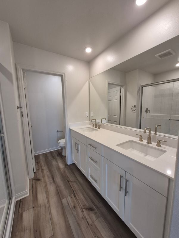 Building Photo - 2137 Cumberland