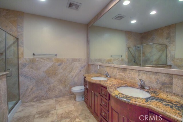 Building Photo - 4551 Coldwater Canyon Ave