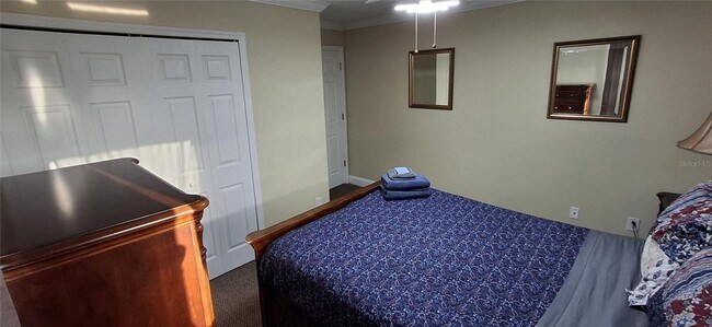 Building Photo - 500 Orista Dr