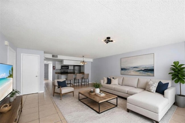 Building Photo - 2723 N Poinciana Blvd