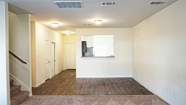 Building Photo - 10510 Pine Landing Dr